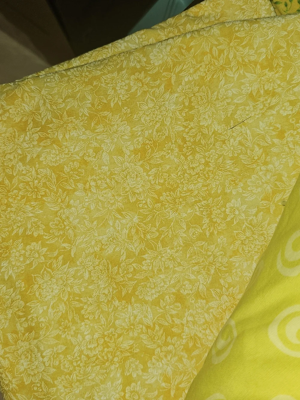 4 Lbs Plus Assorted Green & Yellow Floral Cotton Fabric Bundle - Home Accents